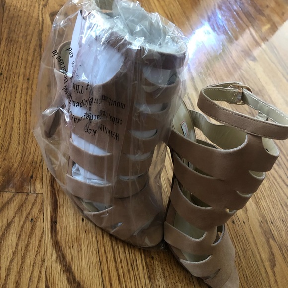 Chinese Laundry Kristin Cavallari Poppy heels - Picture 2 of 4